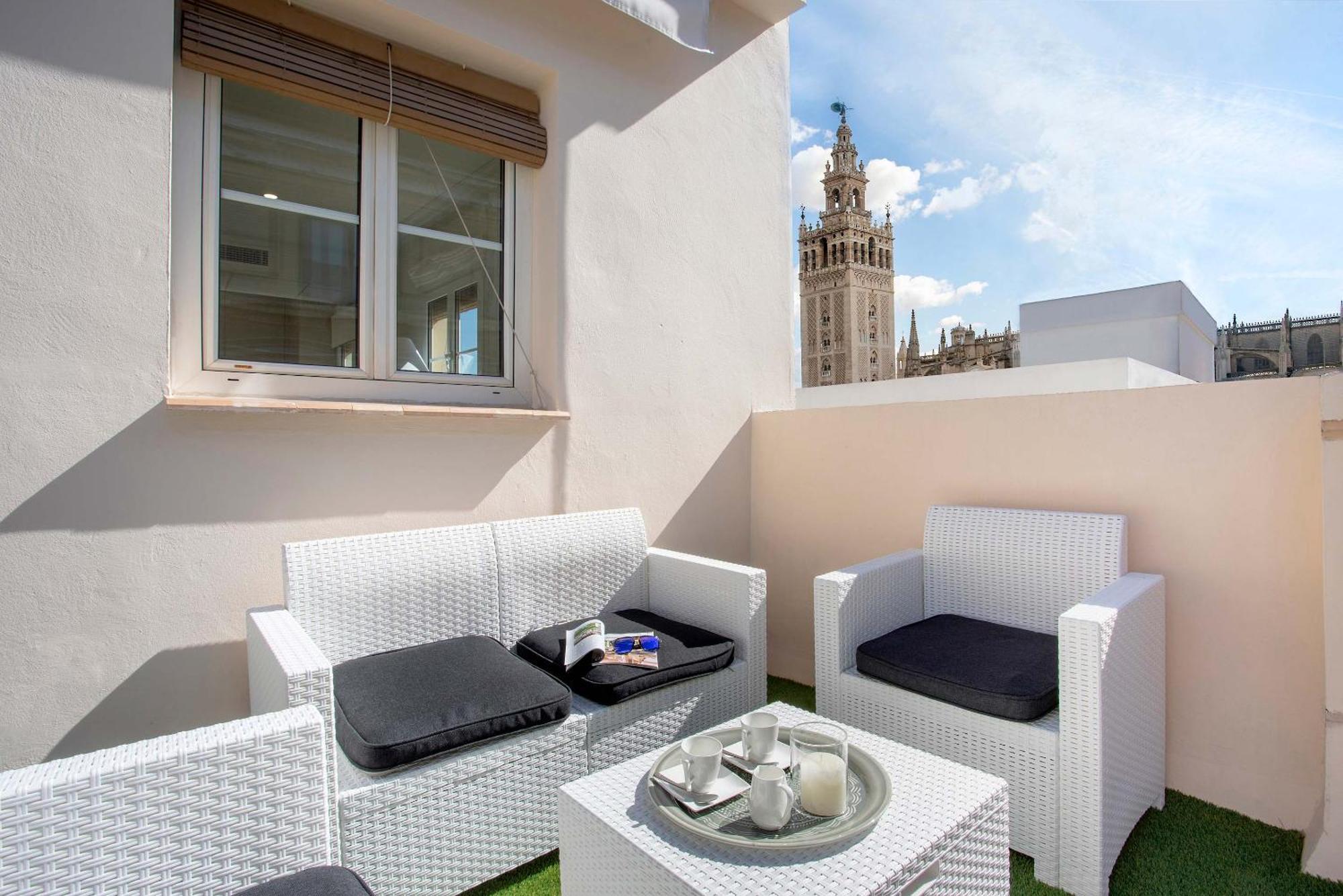 Genteel Home Giralda Севилья Экстерьер фото