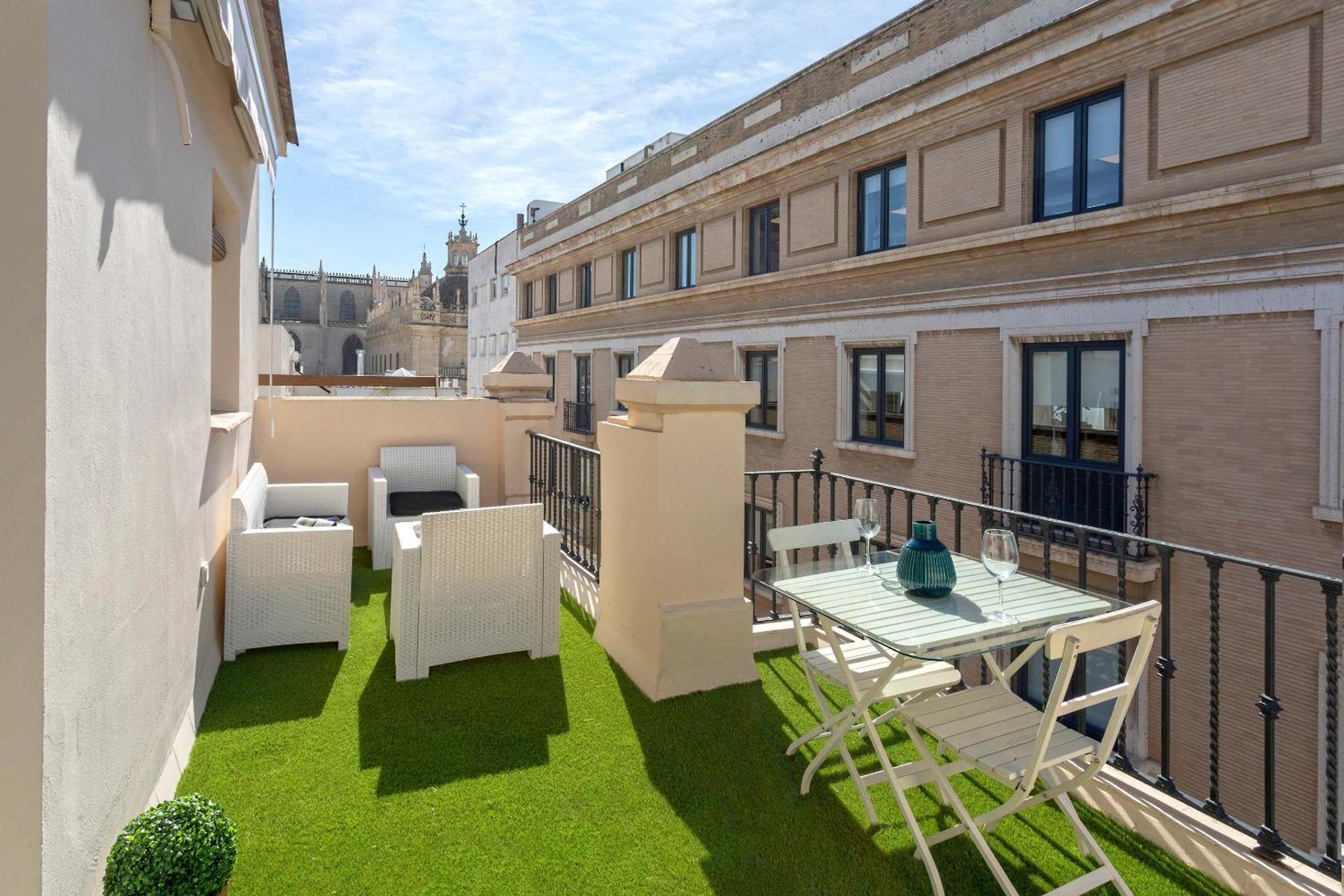 Genteel Home Giralda Севилья Экстерьер фото