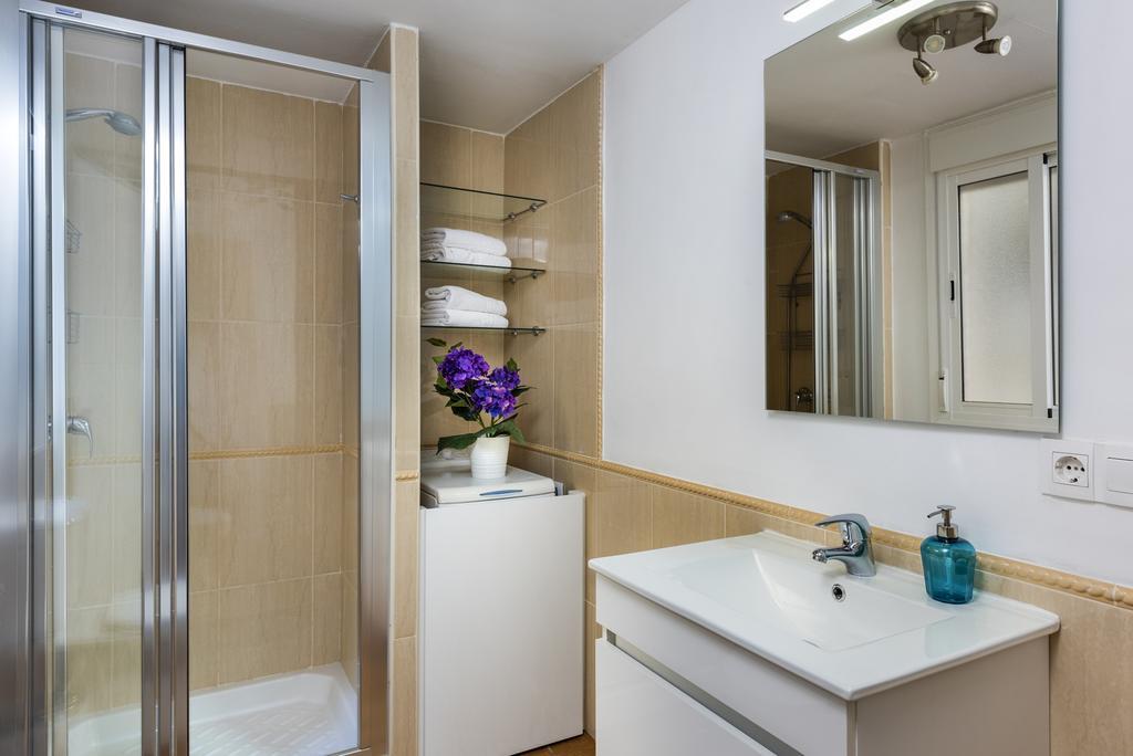 Genteel Home Giralda Севилья Экстерьер фото